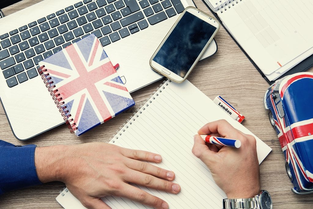 3 méthodes pour améliorer son anglais avant de partir en Angleterre