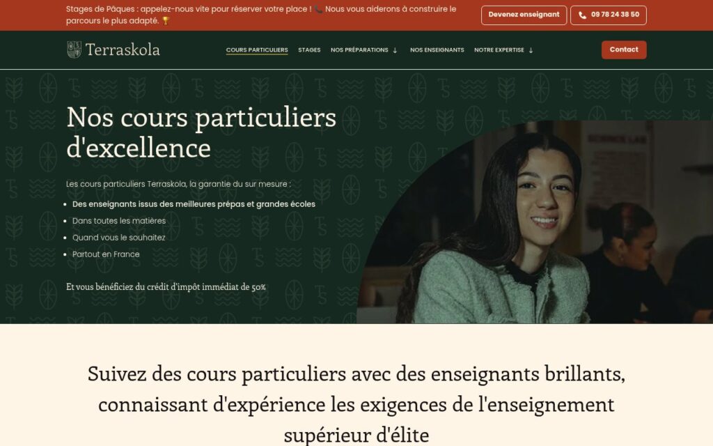 Capture d'écran du site web de Terraskola promouvant les services de tutorat personnalisé, avec la photo d'une jeune femme souriante et un texte informatif sur le soutien scolaire personnalisé.